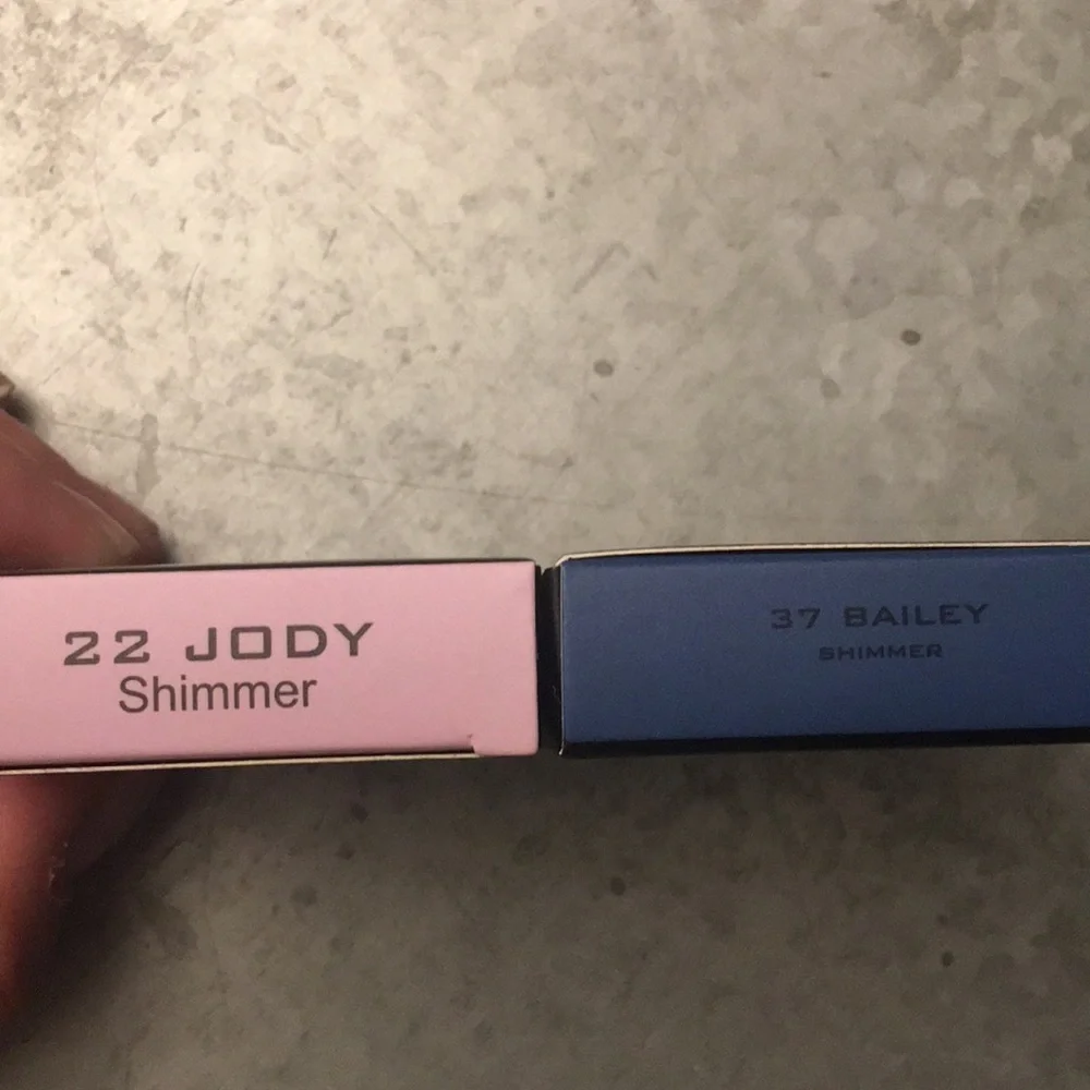 Doucce freematic eye shadows